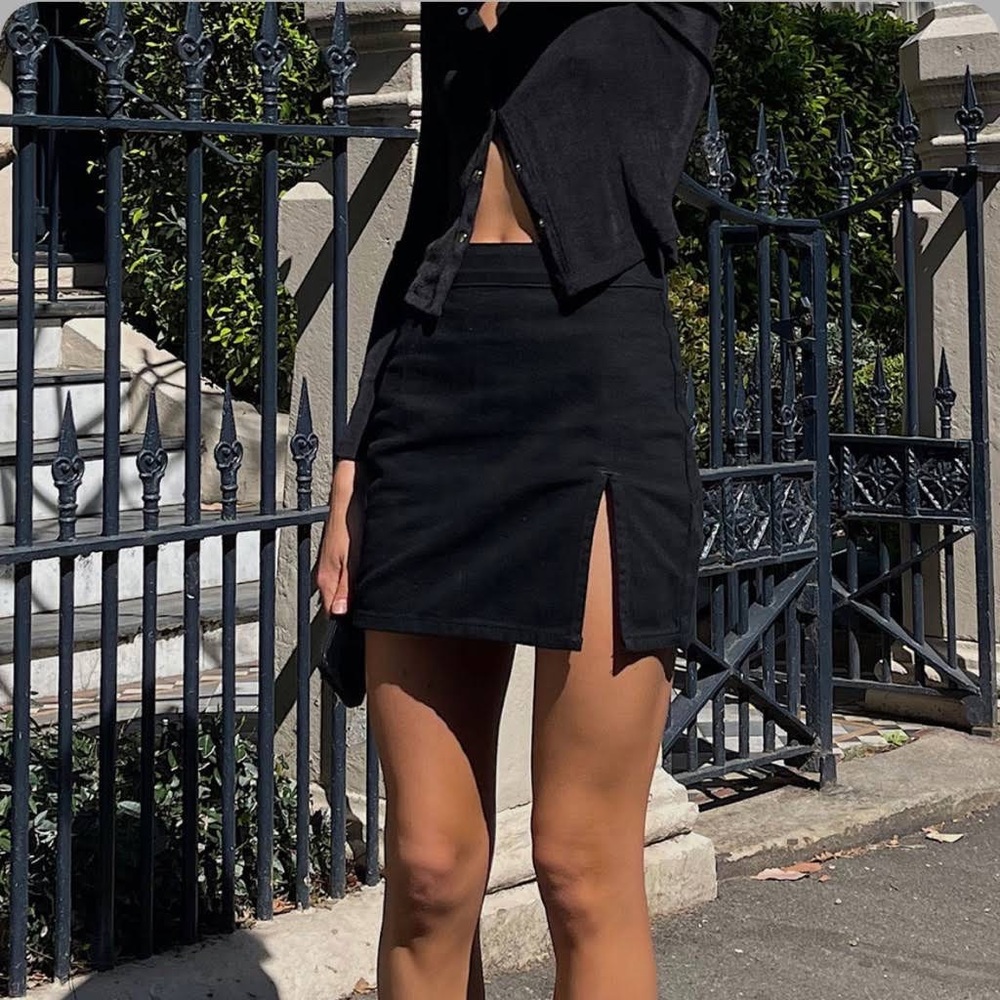 Princess Polly The Lola Mini Skirt in Black